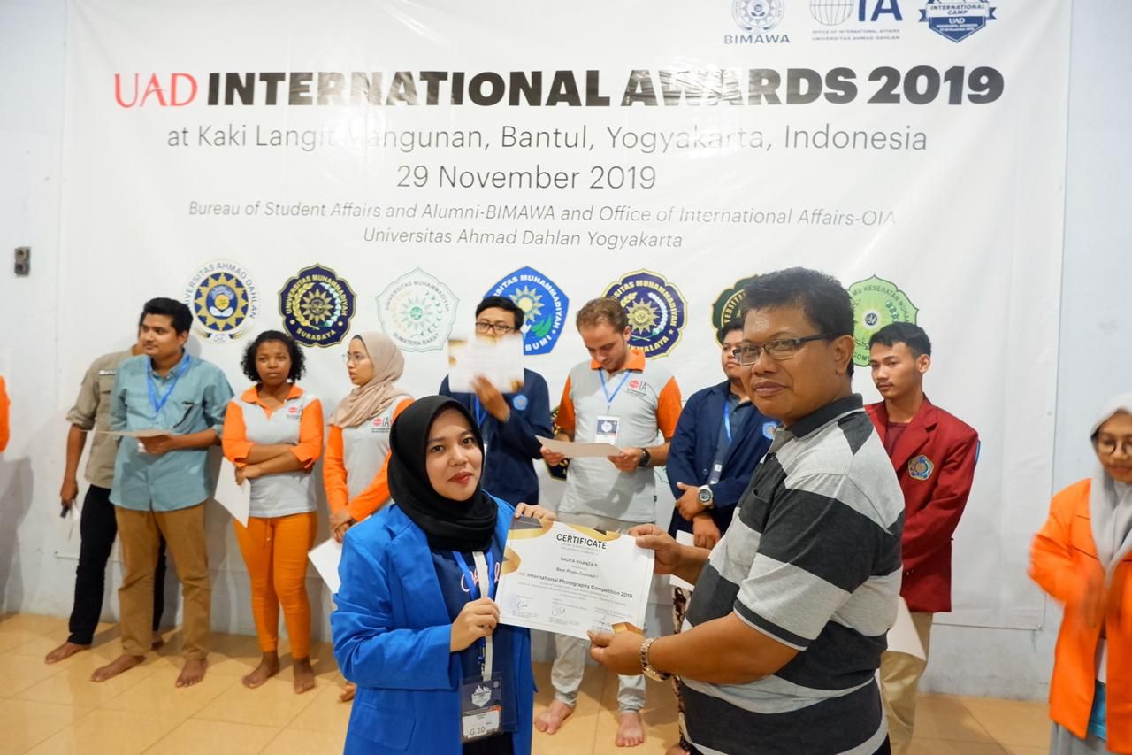 Read more about the article Mahasiswa PBI Unimus Meraih Juara di Lomba Fotografi Internasional Mahasiswa PBI Unimus Meraih Juara di Lomba Fotografi tingkat Internasional