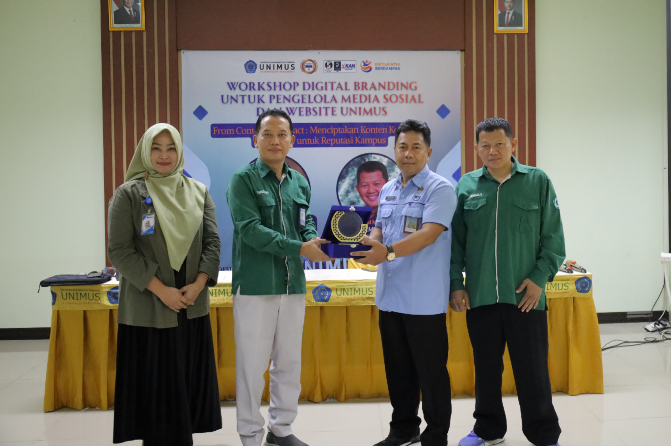 Humas UNIMUS Optimalkan Media Sosial dan Website melalui Workshop Digital Branding